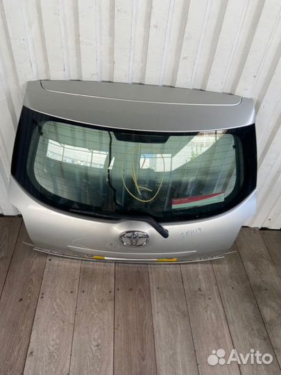 Крышка багажника Toyota Auris E150 1ZR-FE 2007