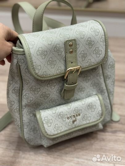 Рюкзак guess