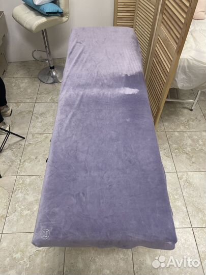 Массажный стол