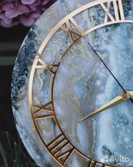 Часы из эпоксидной смолы