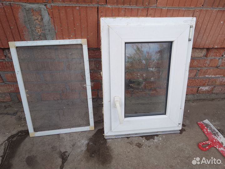 Продам пластиковое окно бу 65х48