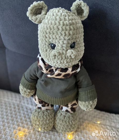 Бегемотик вязаный