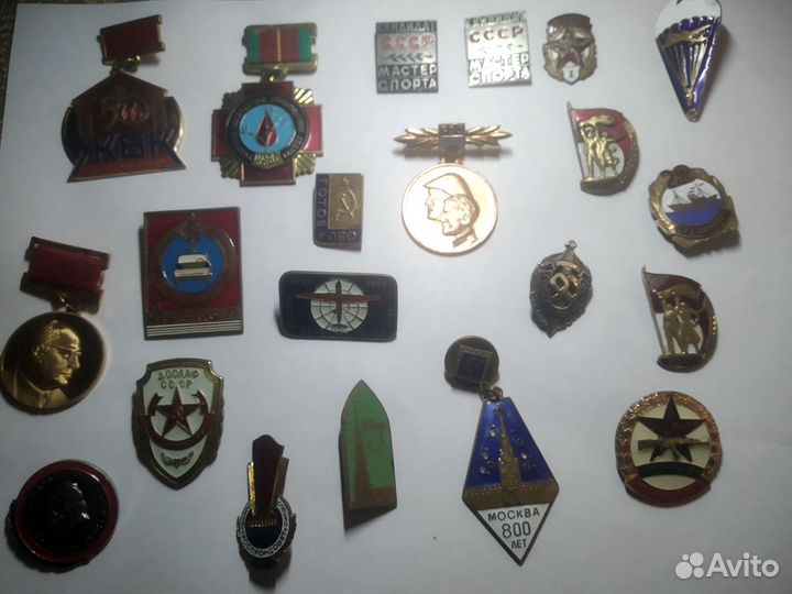 Значки Знаки тяжелые Чехов Москва Тула Олимпиада С