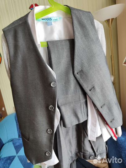 Брюки и жилетка для школы