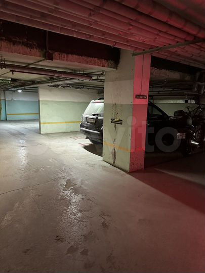 Машиноместо, 16 м²