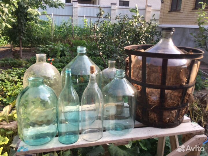 Бутыли, банки 10, 20 литров