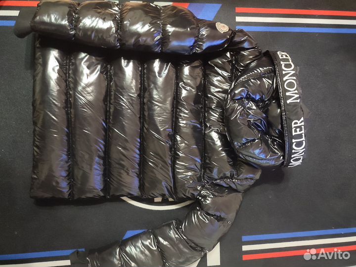 Зимняя куртка Moncler