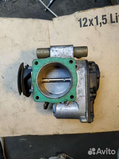 Audi A6 C5 заслонка дроссельная