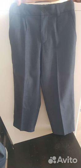 Брючный костюм- брюки и жилетка