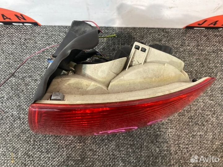 Фонарь правый Audi A4 B7