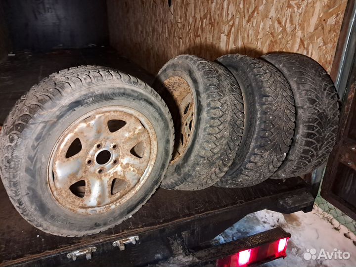 Nokian Tyres Hakkapeliitta 4 195/65 R15 95T