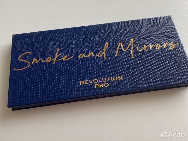 Новогодняя Палетка теней revolution pro