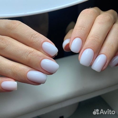 Маникюр и педикюр