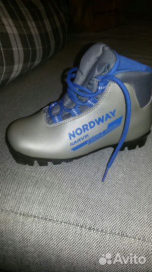 Лыжные ботинки