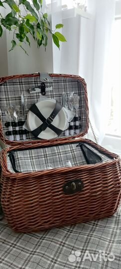Корзина для пикника. Прокат реквизита для фото