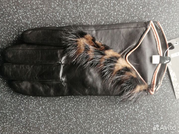 Перчатки женские кожаные новые