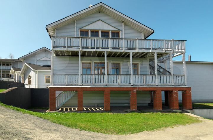 Гостиница, 3500 м²