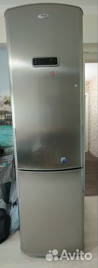 Холодильник whirpool