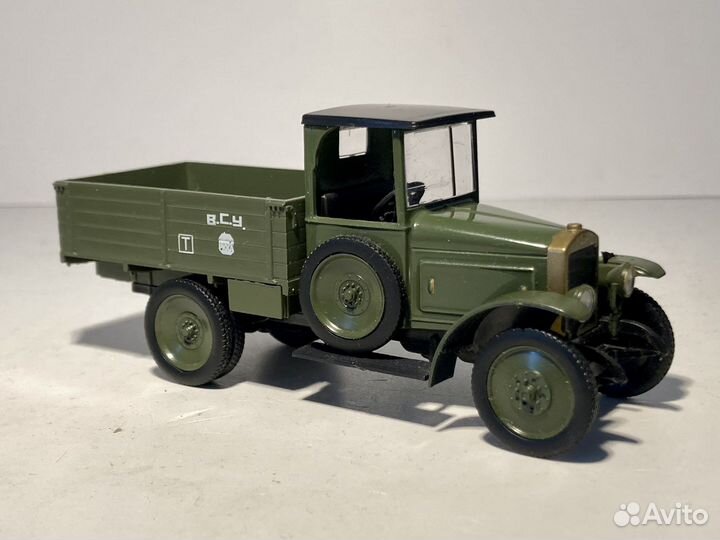 Масштабыне модели амо-Ф-15 1:43 DeA