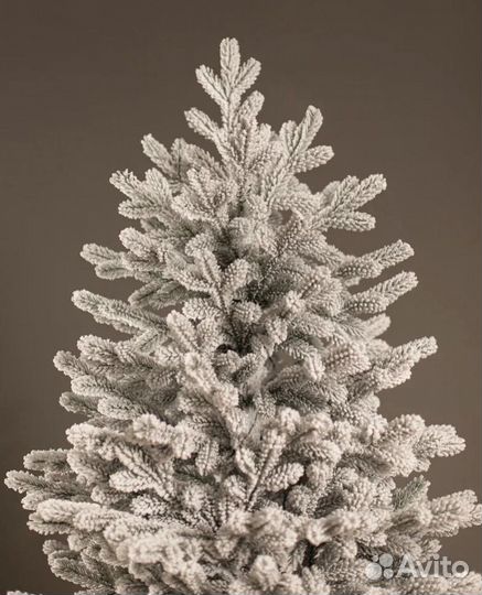 Елка искусственная литая заснеженная