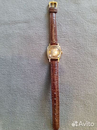 Часы женские Слава