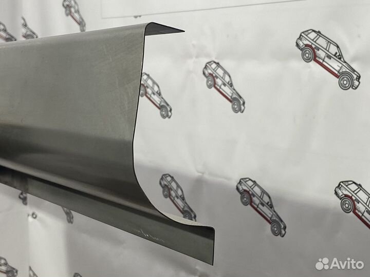 Порог кузовной ремонтный правый на Mazda Tribute