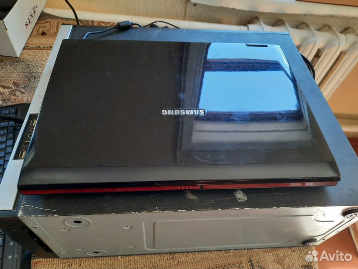 Ноутбук Samsung R710
