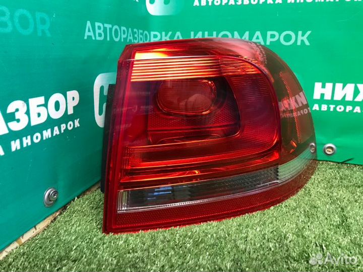 Фонарь наружный задний правый Volkswagen Touareg
