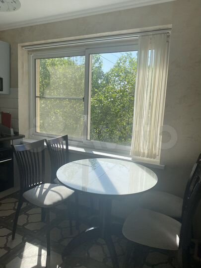 2-к. квартира, 54 м², 5/5 эт.