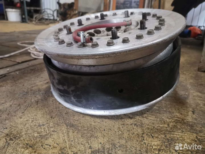 Бортовой вал лапландер