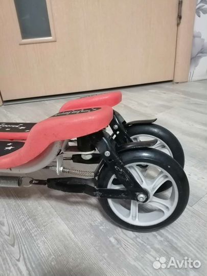 Самокат инерционный