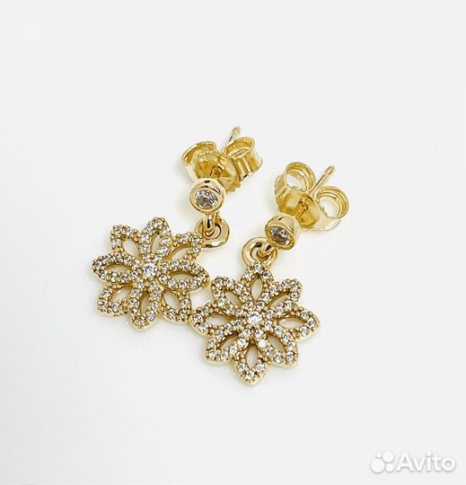 Золотые серьги с фианитами