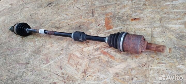 Привод передний правый chery m11 46 тыс км