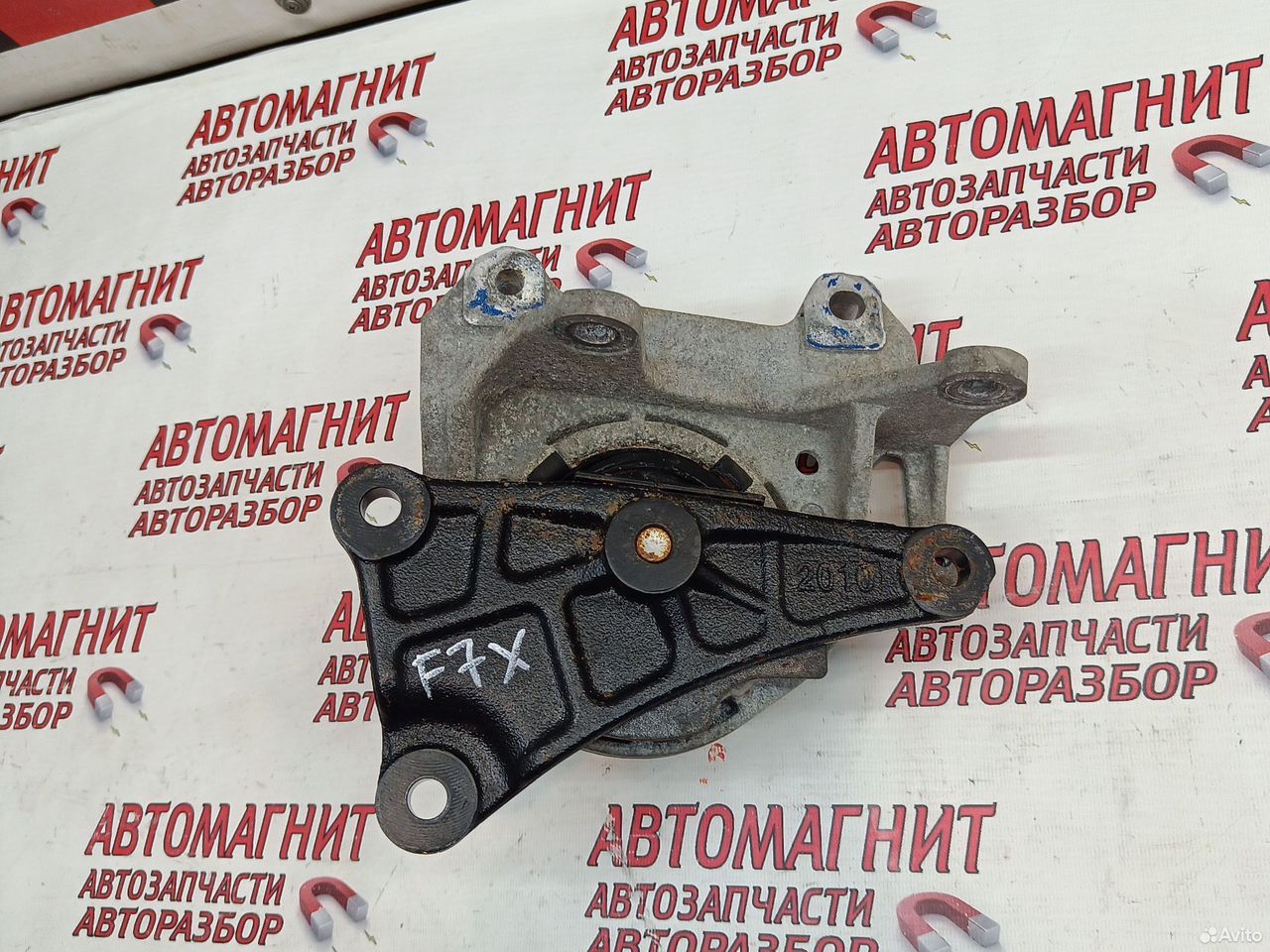 Опора подушка двигателя левая Haval F7X