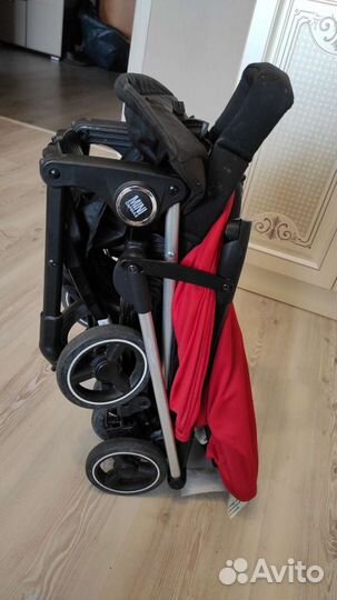 Коляска летняя очень компактная