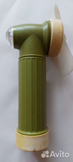 Ручной фонарик с вентиляторлм