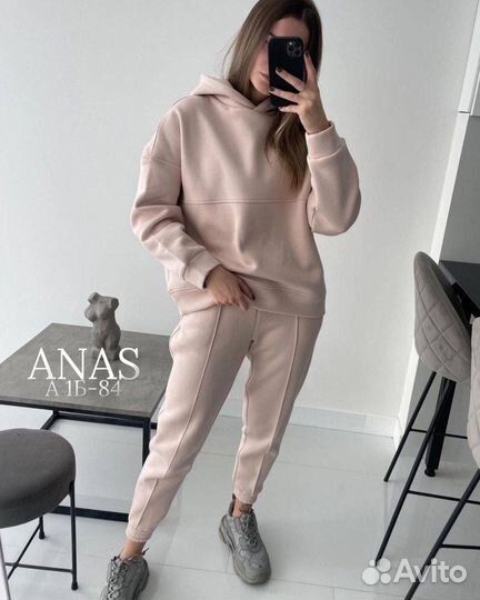 Спортивный костюм женский