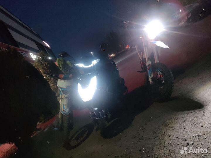 Продаю скутер scirocco 125