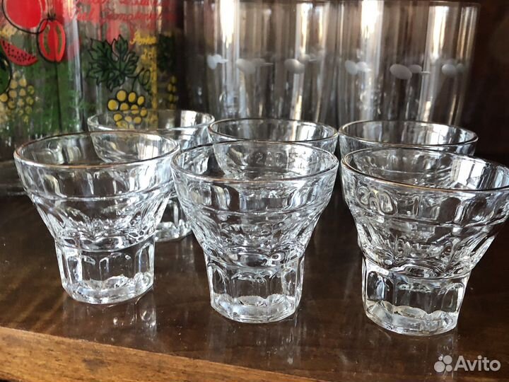 Набор из разных стаканов + 6 рюмок