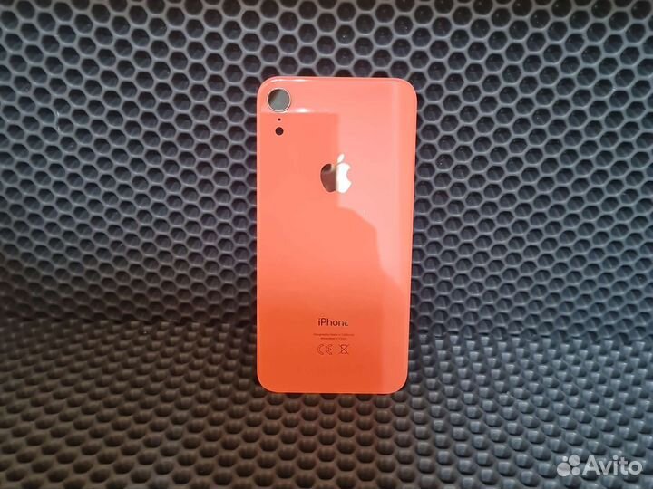 Заднее стекло iPhone XR корал (с глазком камеры)