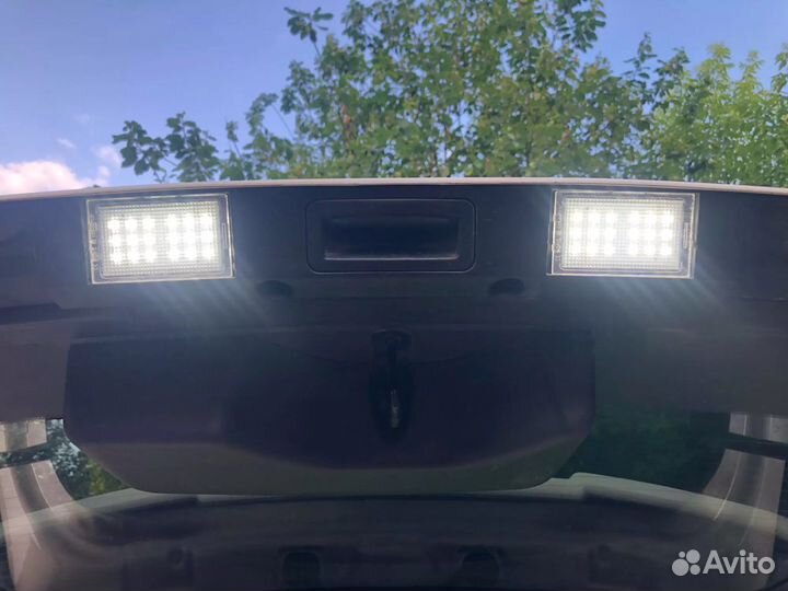 Подсветка номера Land Rover Discovery Freelander