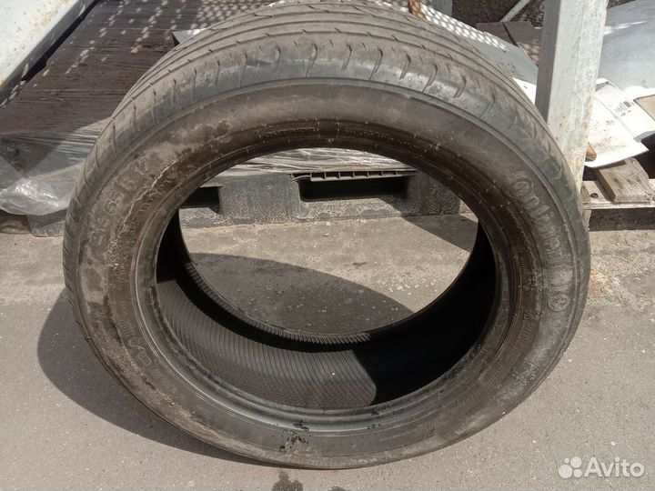 Continental ContiPremiumContact 2 215/55 R17 94V