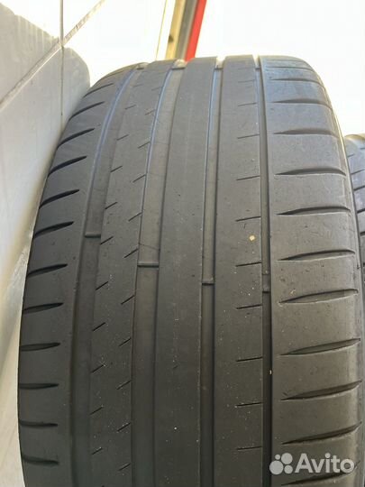 Michelin Pilot Sport 4 245/45 R19 104Y