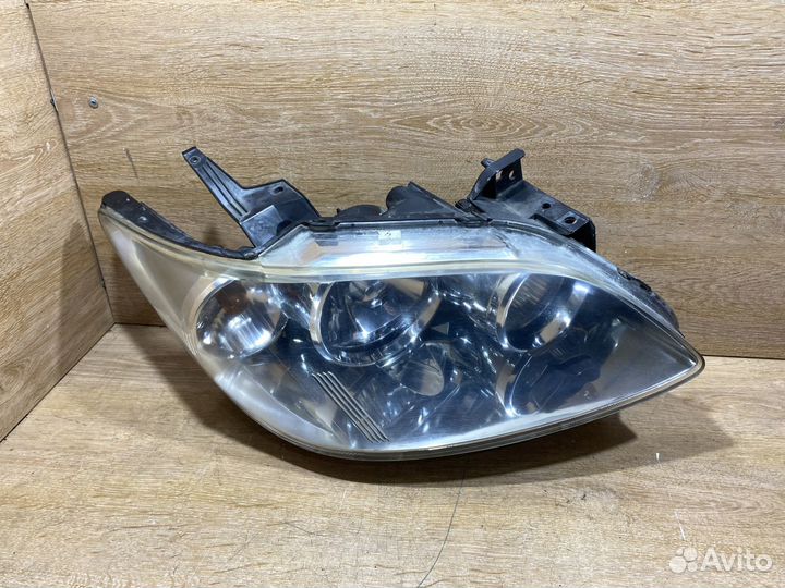 Фара передняя правая Mazda MPV 2 рестайлинг 141353