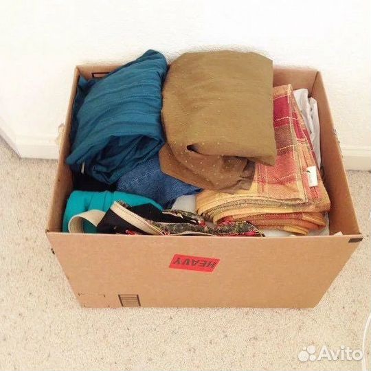 Коробка с вещами б/у