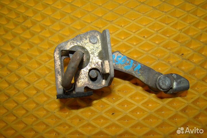 Ограничитель двери задний левый Volvo 850