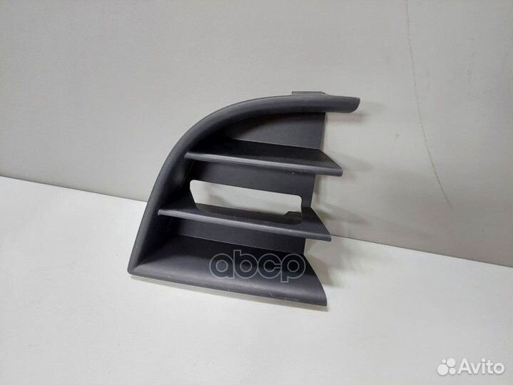 1Z0853665C 9B9 решетка бампера Skoda Octavia 1