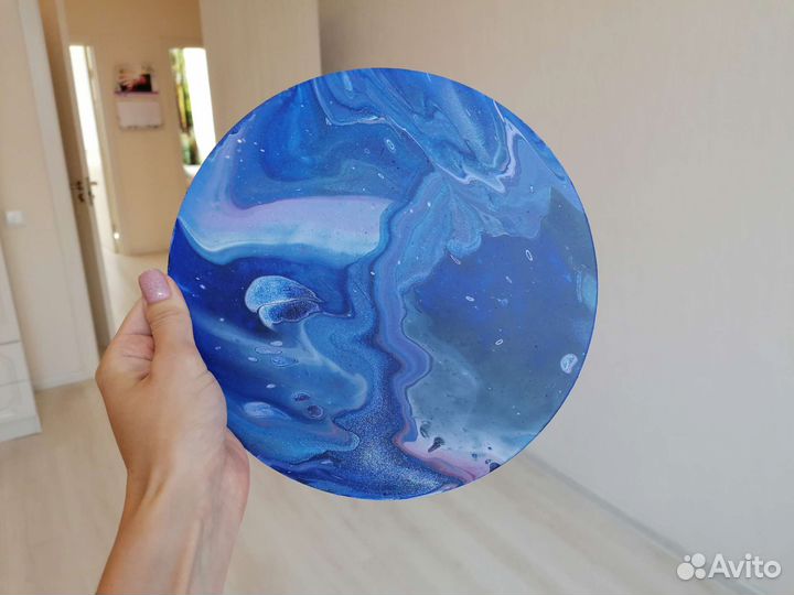 Картина круглая жидкий акрил в технике fluid art