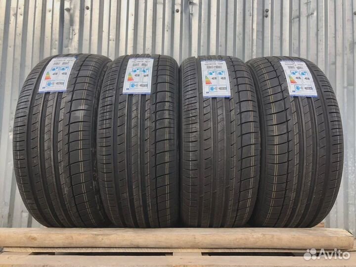 Triangle TH201 265/40 R20 104W
