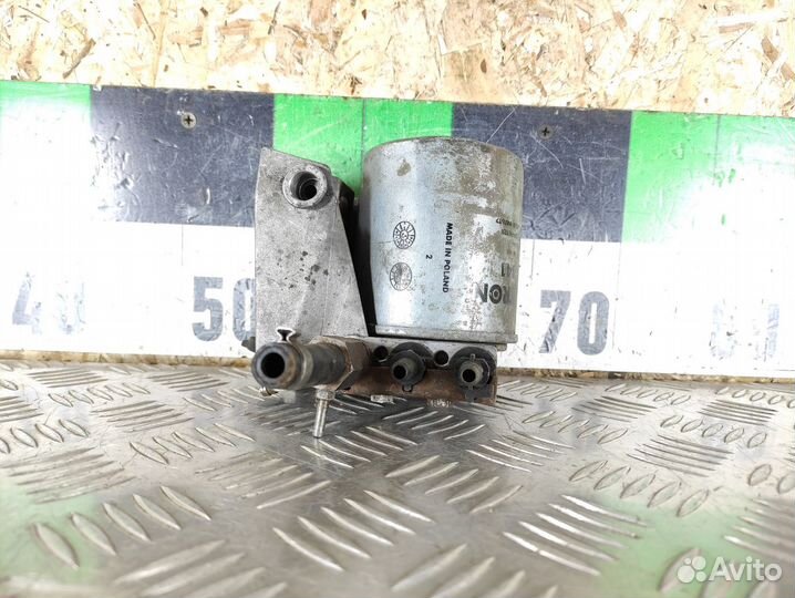 Кронштейн масляного фильтра Vito 1996-2003